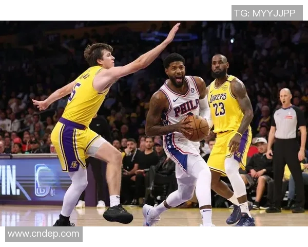 湖人对决马刺精彩黑白直播全程回顾与分析