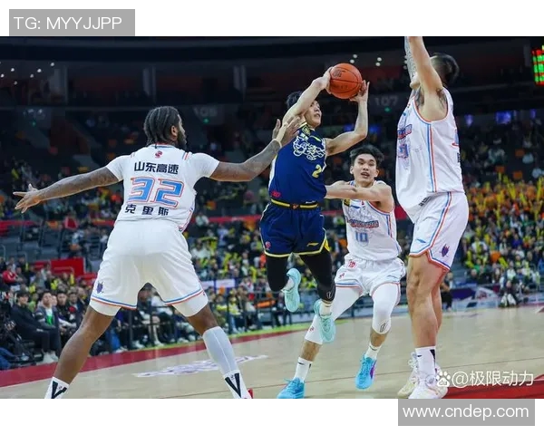 2021年CBA山东队与江苏队激战回顾精彩瞬间与赛季亮点分析 2021年CBA山东队与江苏队激战回顾精彩瞬间与赛季亮点分析