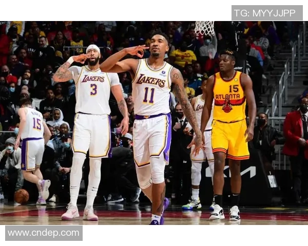 湖人对决老鹰11月12日精彩赛况回顾与分析 湖人对决老鹰11月12日精彩赛况回顾与分析